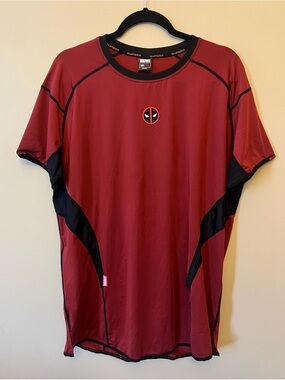 NWT SuperX Marvel Deadpool Performance Short Sleeve Men's Size XL Red Black